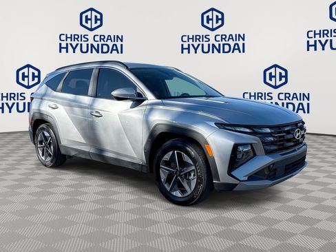 Certified 2025 Hyundai Tucson SEL image 1