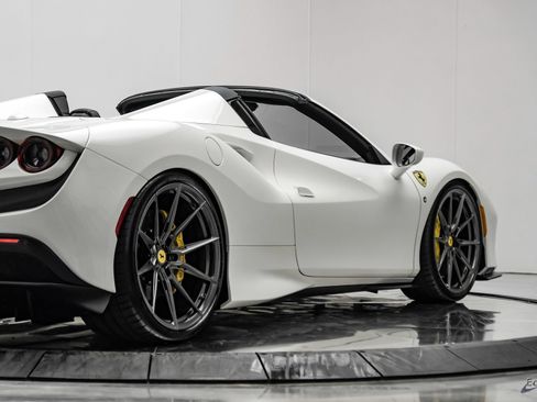 Used 2022 Ferrari F8 Tributo RWD image 26