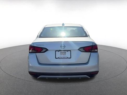 Used 2025 Nissan Versa SV FWD image 10