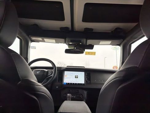 Certified 2025 Ford Bronco Badlands image 20