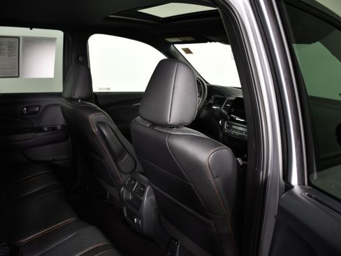 Certified 2023 Honda Passport TrailSport image 45