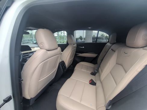 Used 2024 Cadillac XT4 Luxury w/ Cold Weather Package FWD image 25
