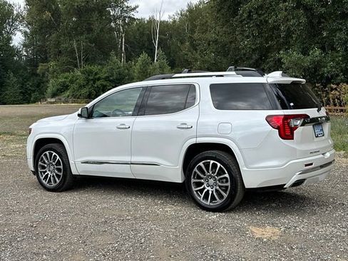 Used 2021 GMC Acadia Denali w/ Denali Ultimate Package AWD/4WD image 7