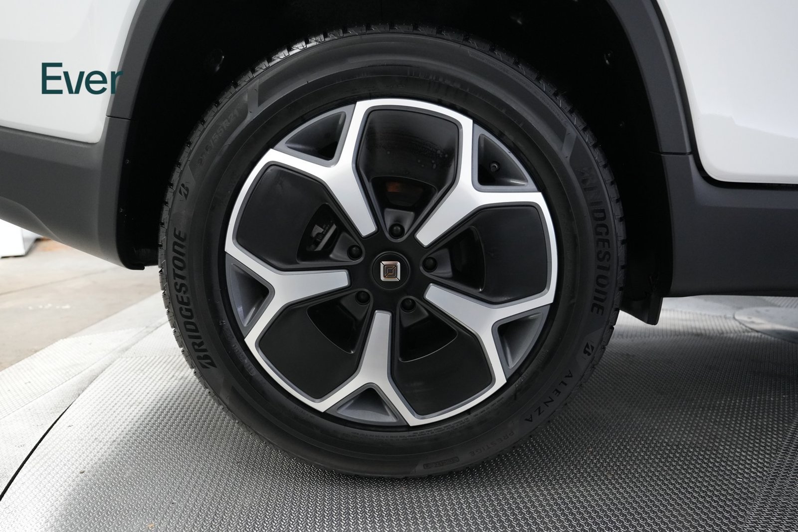 Used 2023 Rivian R1T Adventure Dual AWD/4WD image 21