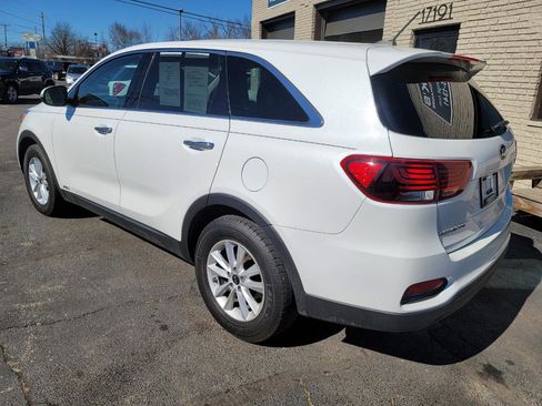 Used 2019 Kia Sorento AWD image 6