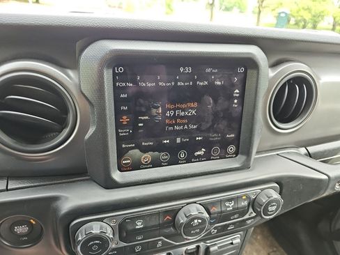 Used 2021 Jeep Wrangler Unlimited Sport AWD/4WD image 20