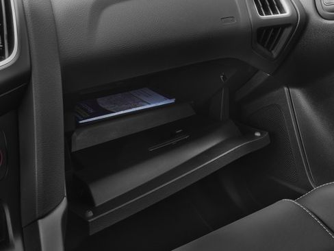 Used 2017 Ford Focus ST image 17