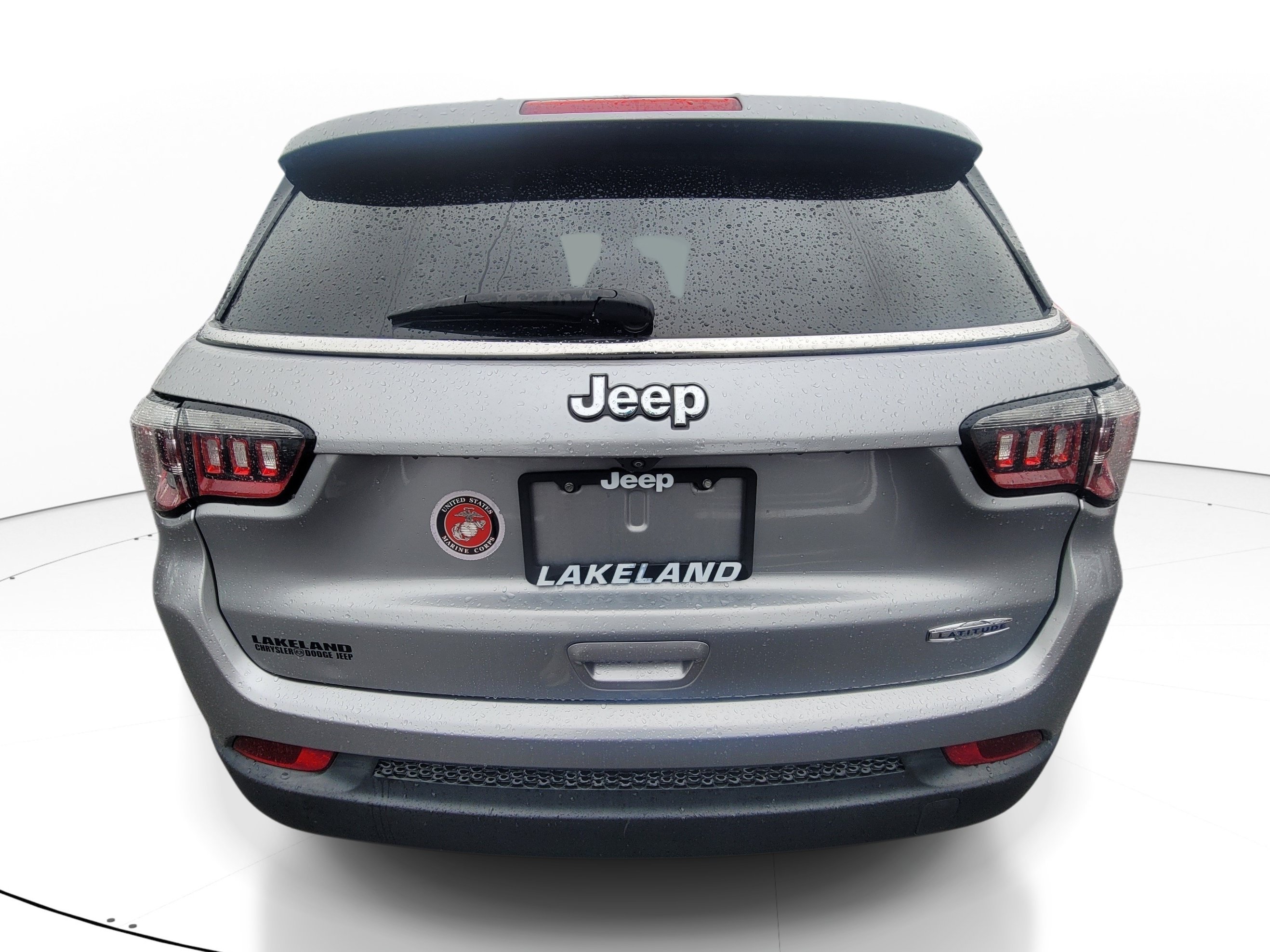 Used 2022 Jeep Compass Latitude FWD image 5