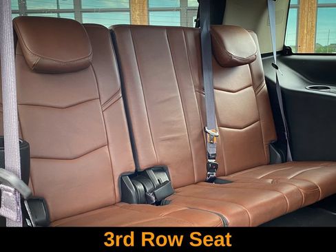Used 2016 Cadillac Escalade Luxury AWD/4WD image 31