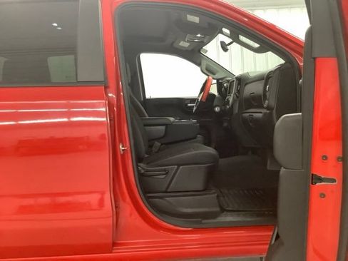 Used 2020 Chevrolet Silverado 1500 Custom w/ Custom Value Package AWD/4WD image 12