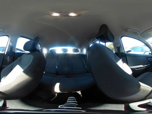 Used 2025 Kia K4 FWD image 41