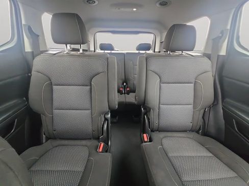 Used 2020 GMC Acadia SLE w/ Driver Convenience Package FWD image 17