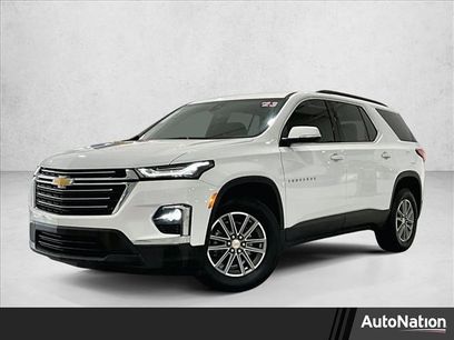 Used 2023 Chevrolet Traverse LT