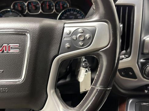 Used 2017 GMC Sierra 2500 SLE w/ HD SLE Preferred Plus Package AWD/4WD image 7