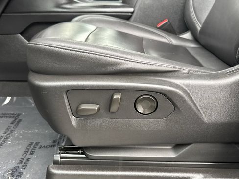 Used 2024 Chevrolet Tahoe LT AWD/4WD image 12