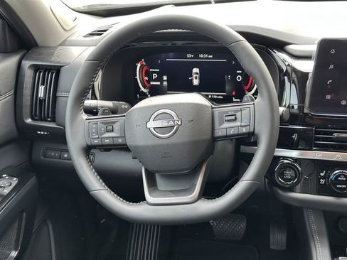 New 2026 Nissan Pathfinder Platinum FWD image 19