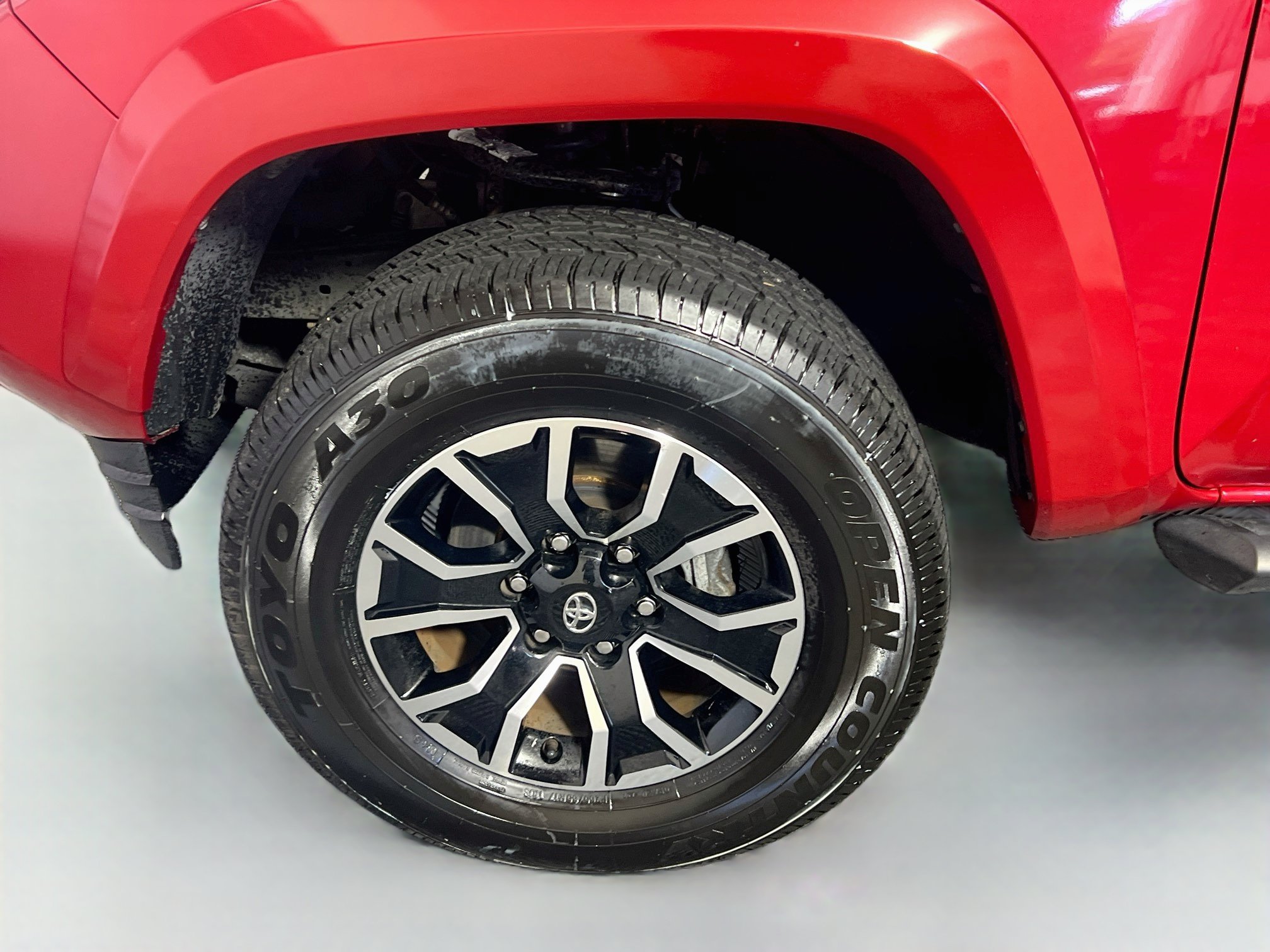 Used 2021 Toyota Tacoma TRD Sport w/ Technology Package RWD image 13