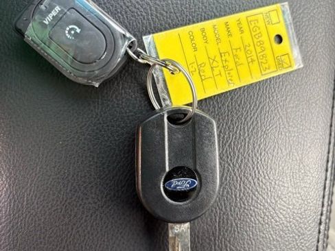 Used 2014 Ford Explorer XLT w/ Equipment Group 202A image 17