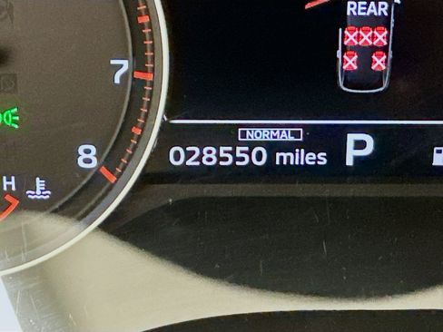 Used 2025 Mitsubishi Outlander SE image 19