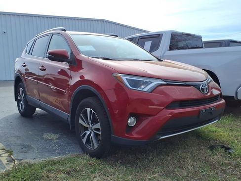 Used 2016 Toyota RAV4 XLE image 1