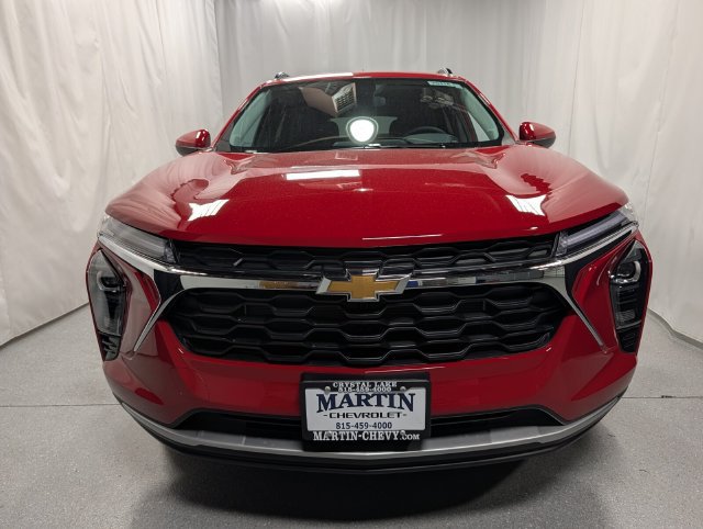 New 2026 Chevrolet Trax LT w/ Sunroof Package FWD image 8