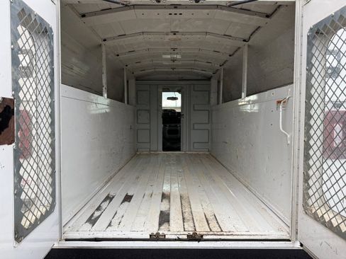 Used 2019 Ford E-350 and Econoline 350 Super Duty w/ Power Windows & Locks Group RWD image 16