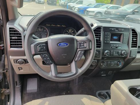 Used 2018 Ford F150 XLT w/ Trailer Tow Package AWD/4WD image 6