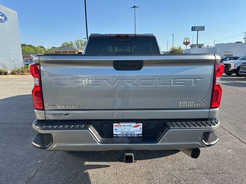Used 2024 Chevrolet Silverado 2500 High Country w/ High Country Premium Package AWD/4WD image 10