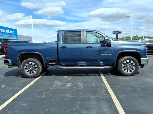 Used 2025 Chevrolet Silverado 2500 LT AWD/4WD image 26