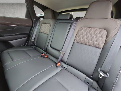 New 2026 Nissan Murano Platinum image 22