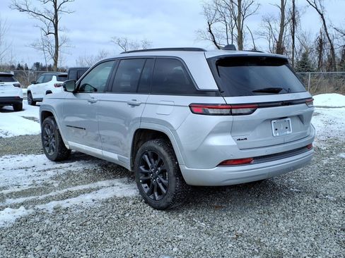 New 2026 Jeep Grand Cherokee Limited Reserve image 2