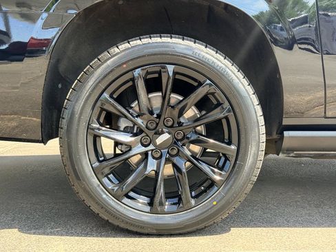 Used 2021 Cadillac Escalade ESV Sport w/ Driver Assist Tech Package image 11