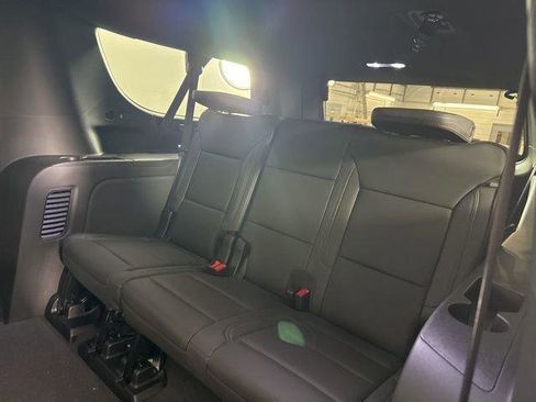 New 2026 Chevrolet Suburban High Country w/ LPO, Illumination Package image 19