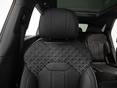 Used 2023 Bentley Bentayga Speed image 72