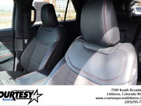 Used 2025 Ford Explorer ST-Line w/ Premium Package image 19