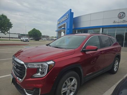 Used 2022 GMC Terrain SLE w/ Driver Convenience Package AWD/4WD image 6