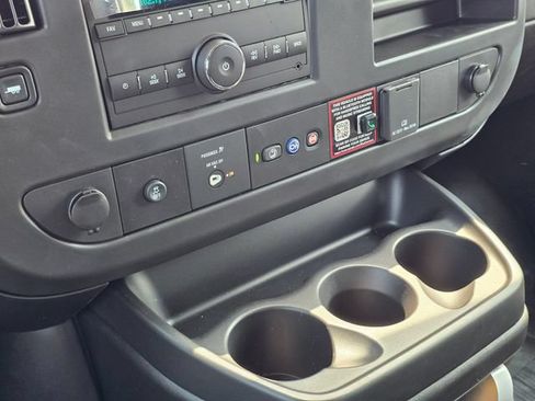 New 2025 GMC Savana 2500 w/ Driver Convenience Package RWD image 25