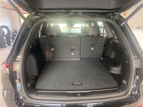 New 2025 Jeep Grand Cherokee Altitude image 12