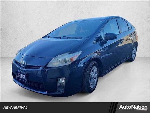 Used 2010 Toyota Prius Three image 1