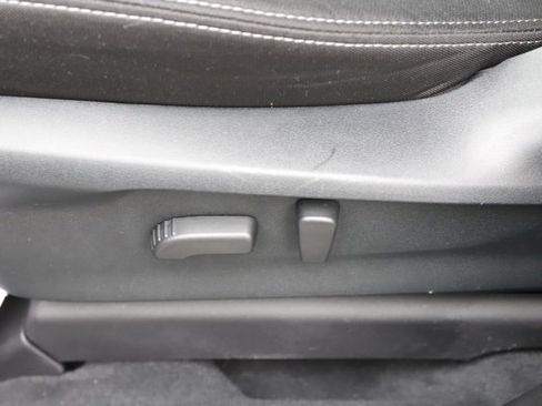 Used 2024 Subaru Ascent Premium w/ Convenience Package image 15