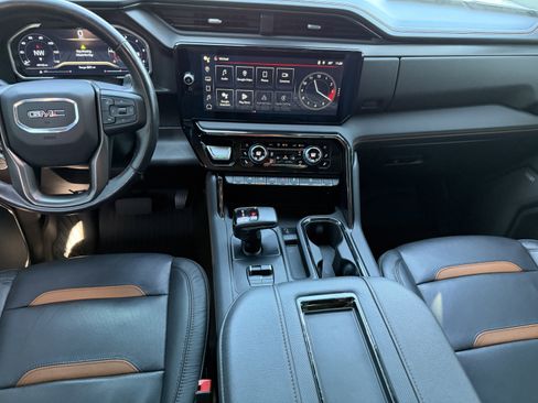 Used 2022 GMC Sierra 1500 AT4 w/ AT4 Preferred Package image 18