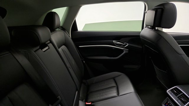 Used 2024 Audi Q8 e-tron Premium AWD/4WD image 37