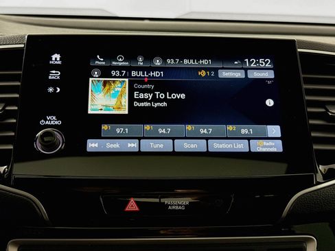 Used 2025 Honda Passport Black Edition image 15