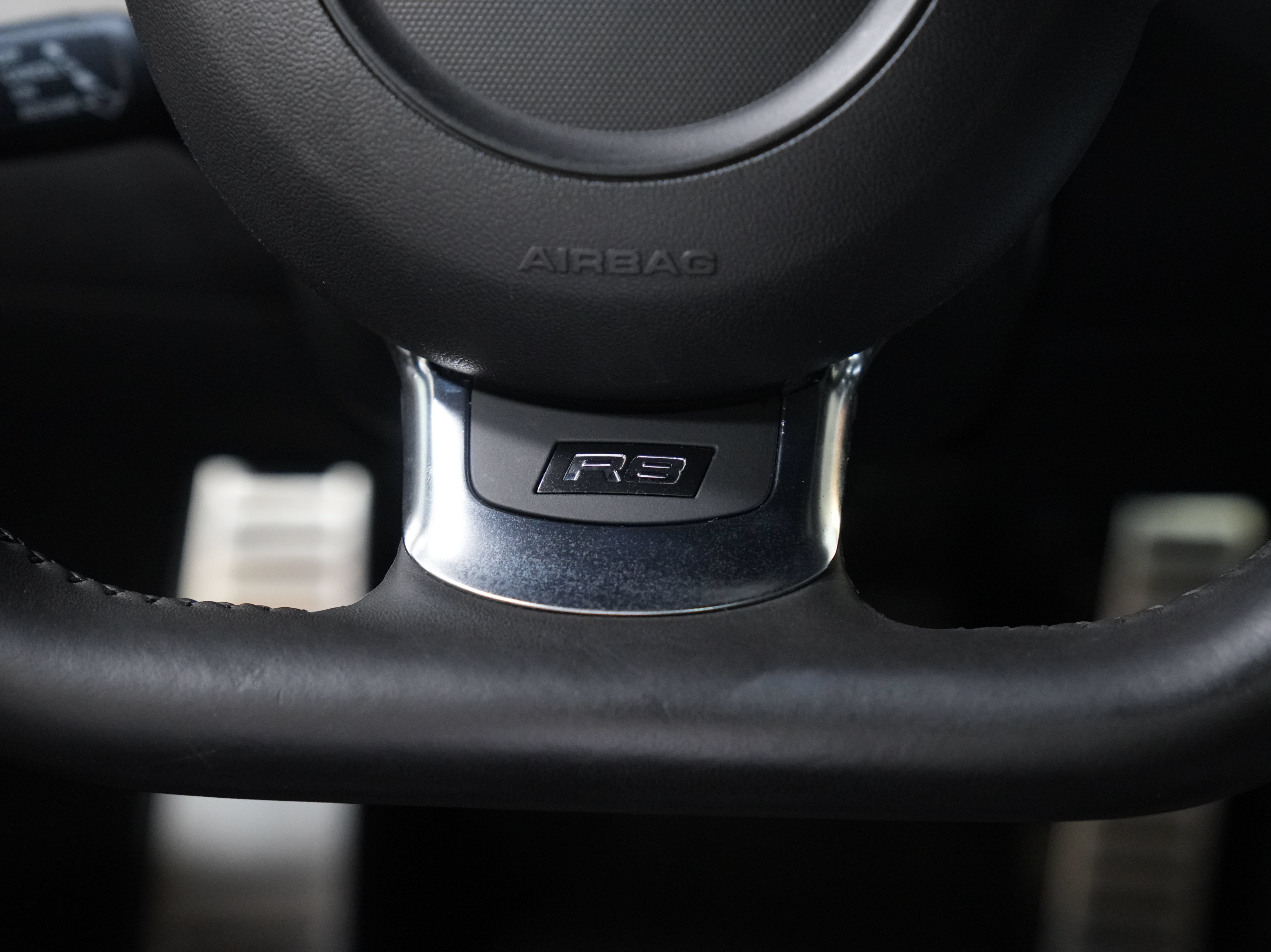 Used 2011 Audi R8 V8 AWD/4WD image 34