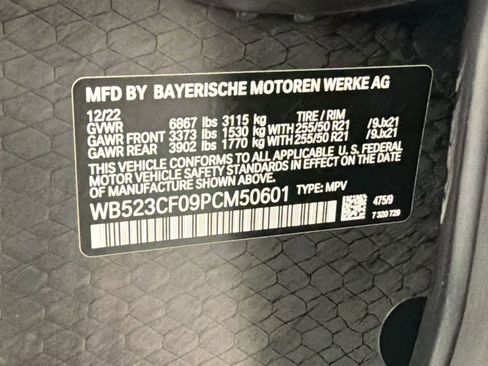 Used 2023 BMW iX xDrive50 w/ Premium Package AWD/4WD image 21