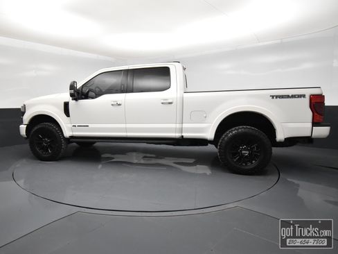 Used 2022 Ford F250 Lariat w/ Tremor Off-Road Package image 3