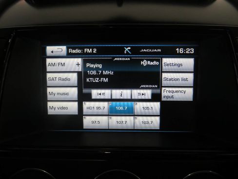 Used 2016 Jaguar F-TYPE S image 16