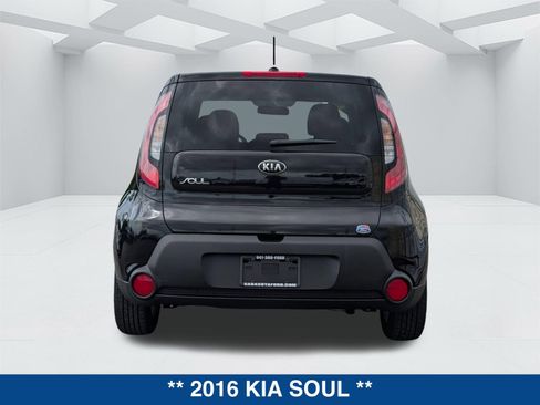 Used 2016 Kia Soul FWD image 5