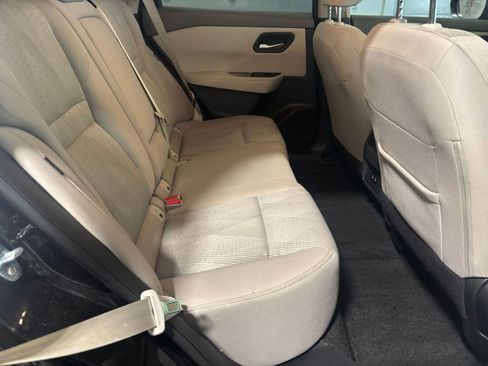Used 2025 Nissan Rogue SV FWD image 40