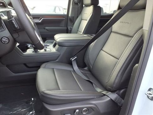 New 2026 GMC Sierra 1500 Denali w/ Technology Package image 5